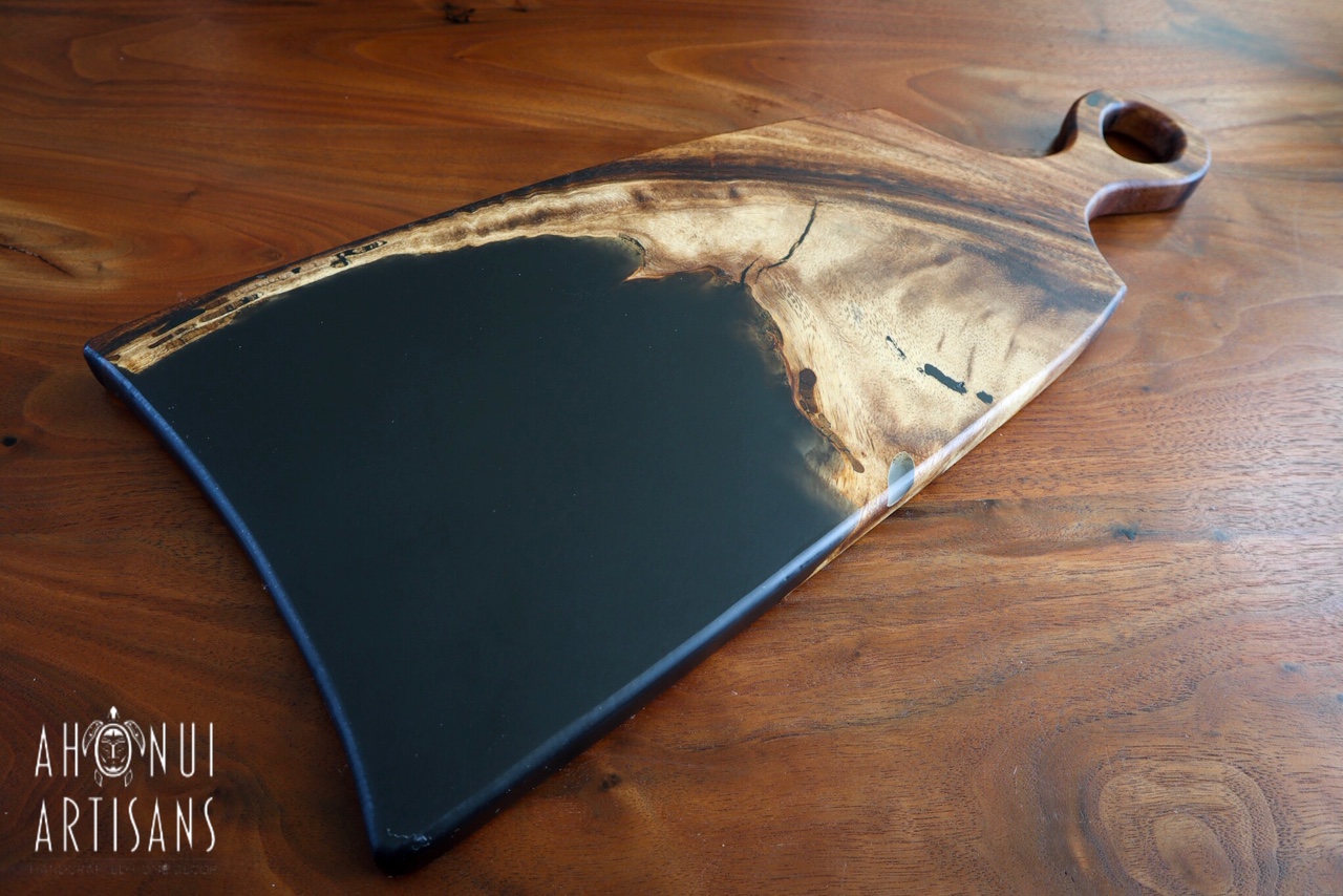 Liquid Glass® Epoxy - Super Deep Pour Epoxy Resin River Table