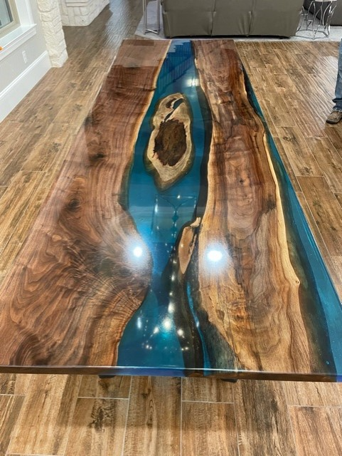 Transparent Blue table with Wood using Liquid Glass Deep Pour Epoxy